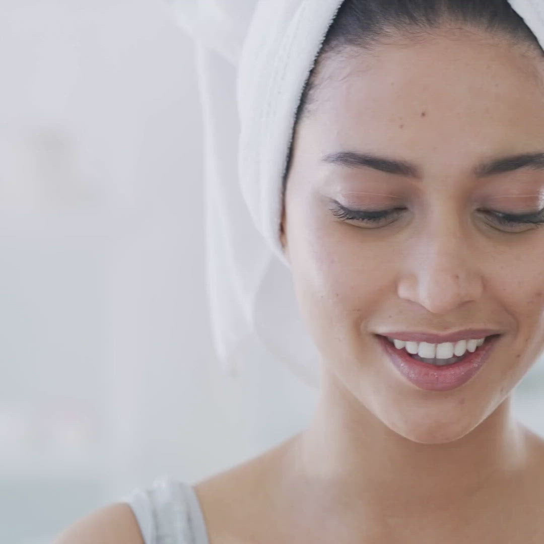Born Clear Oil-Control Light Moisturizer